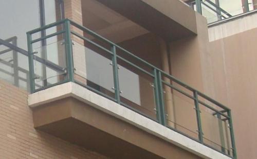 �\䓲����ڗU